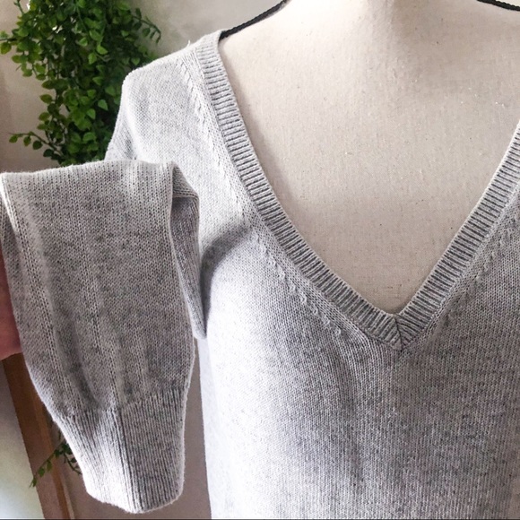 Everlane Gray Boxy Cropped Low V-neck Sweater XS - Picture 6 of 8